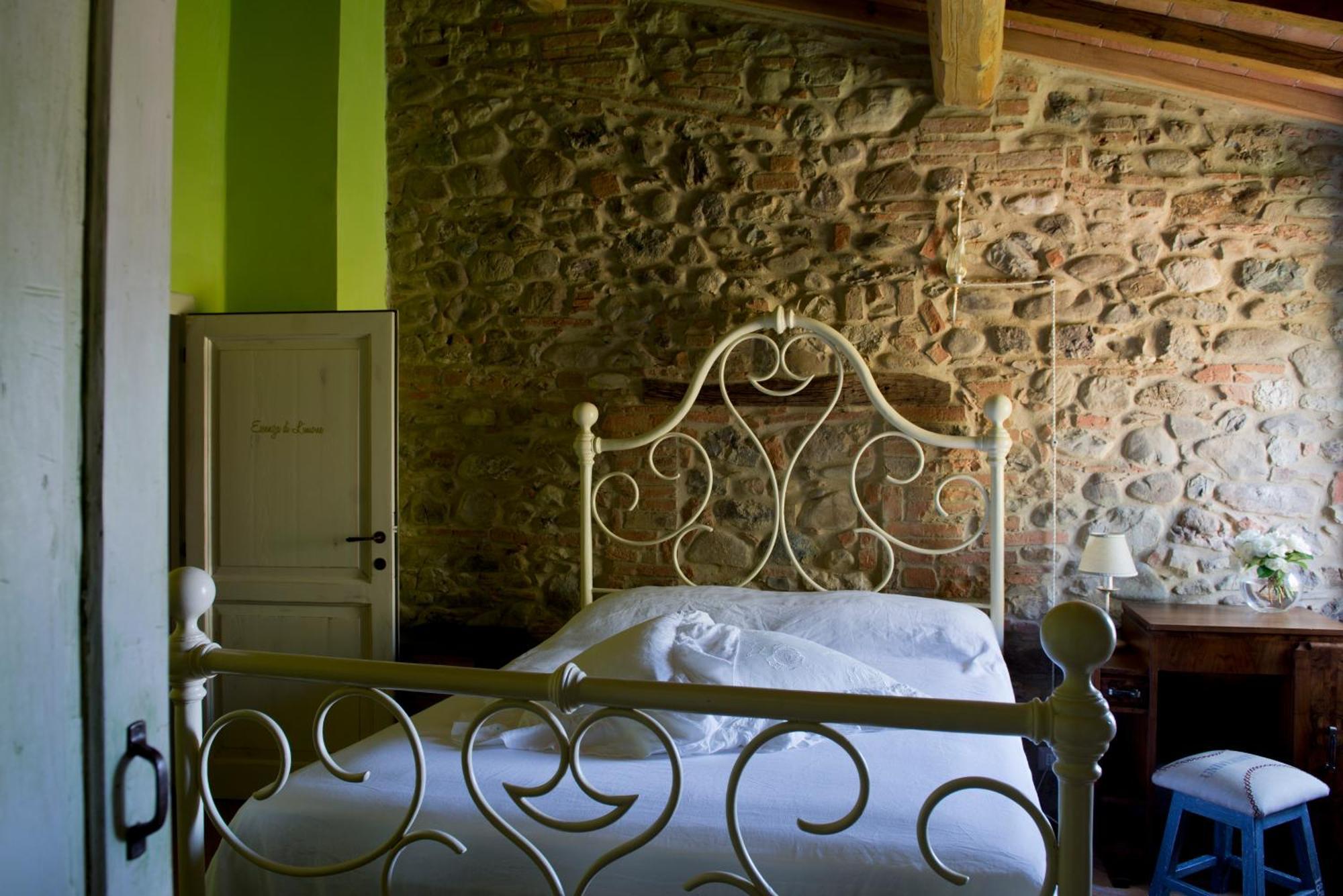 Tenuta Le Tre Virtu Скарперия Екстериор снимка